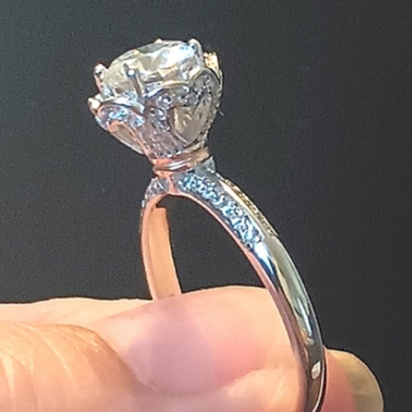 💕925 Sterling Silver and 1ct. Moissanite Diamond Ring - Picture 6 of 15